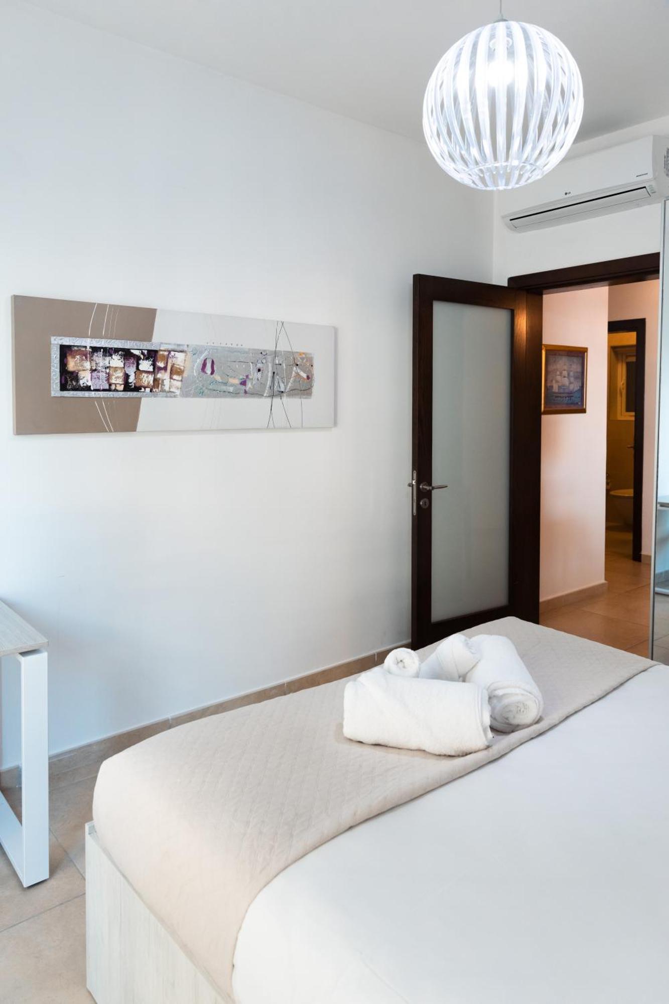 Luxury Seafront 3Br With Pool By Arcobnb Sliema Zewnętrze zdjęcie