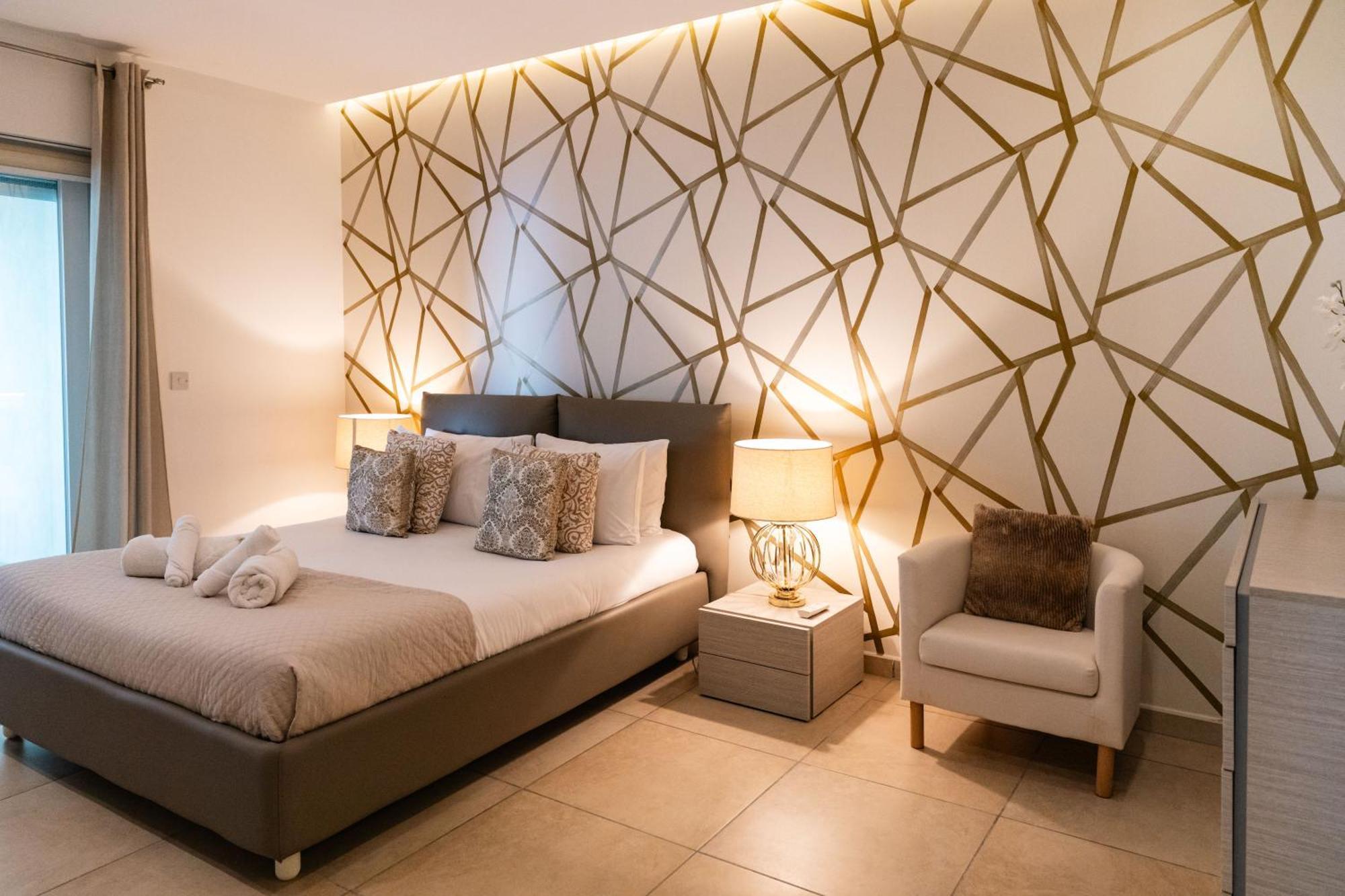 Luxury Seafront 3Br With Pool By Arcobnb Sliema Zewnętrze zdjęcie