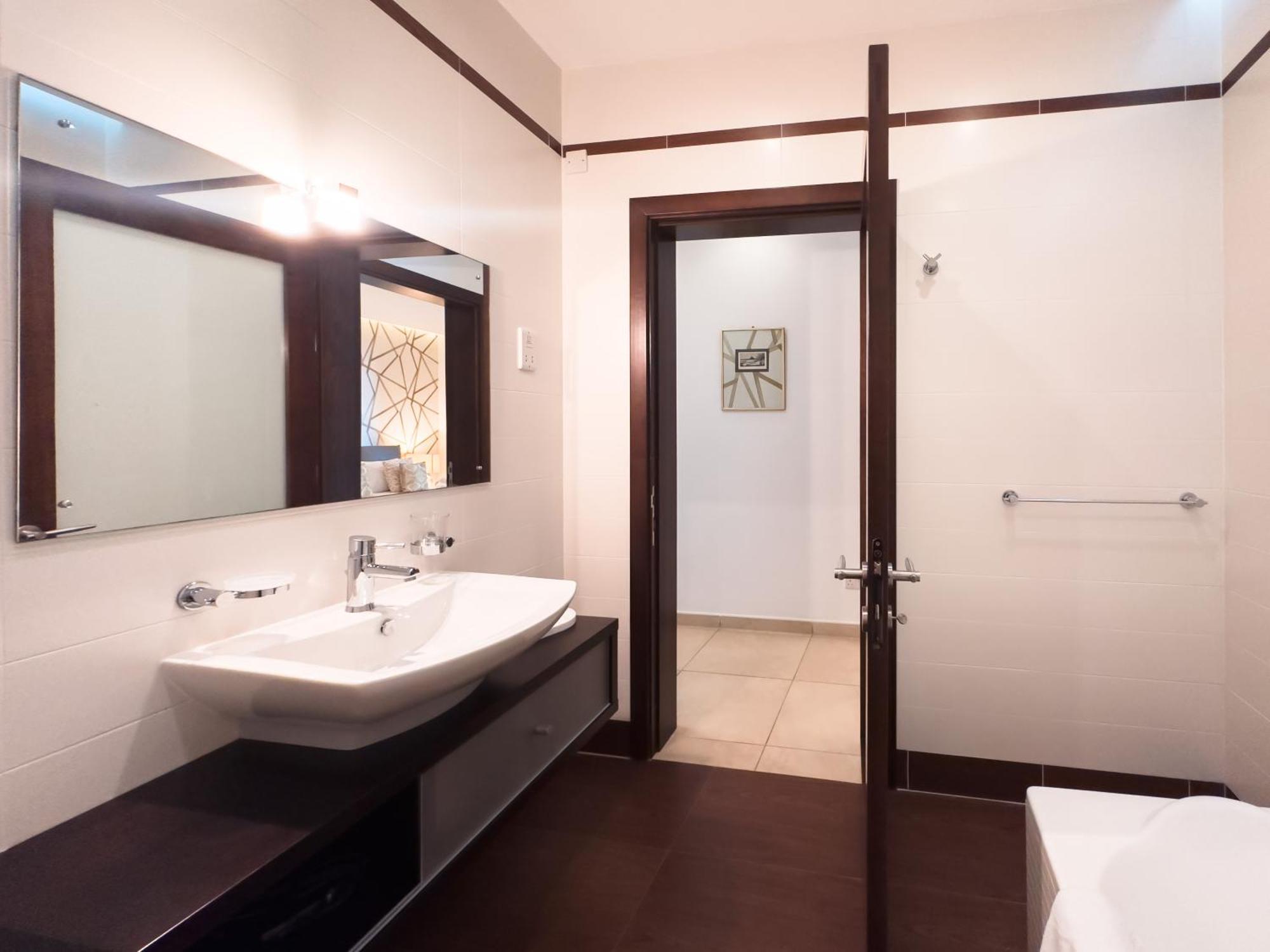 Luxury Seafront 3Br With Pool By Arcobnb Sliema Zewnętrze zdjęcie