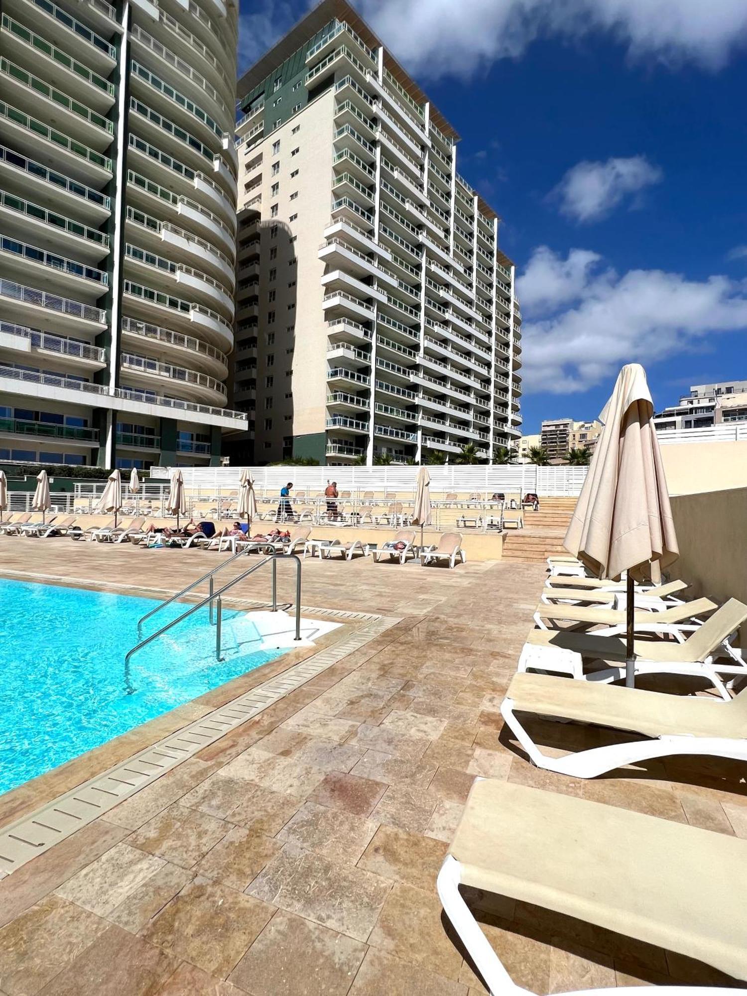 Apartament Luxury Seafront 3Br With Pool By Arcobnb Sliema Zewnętrze zdjęcie