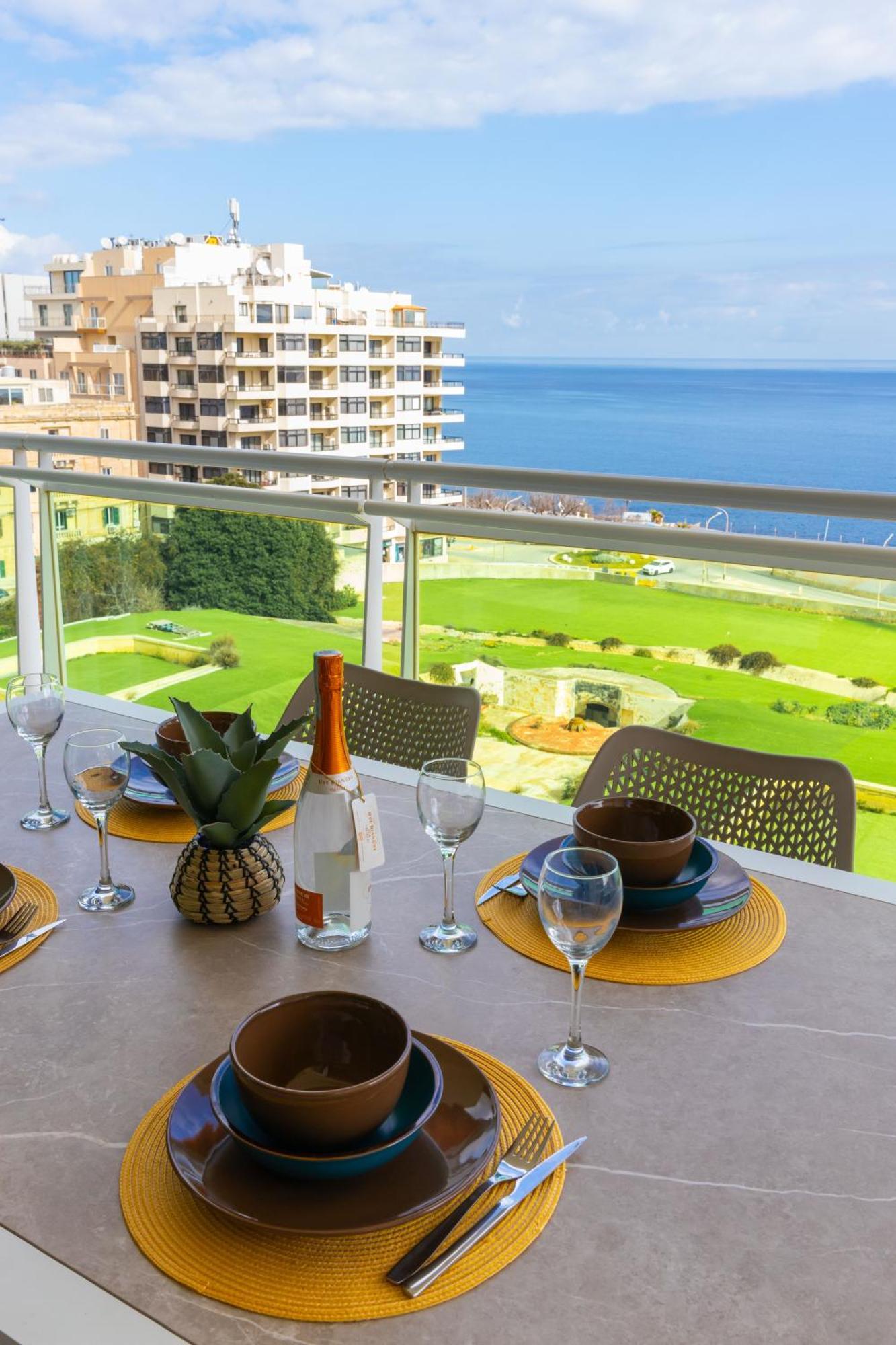 Luxury Seafront 3Br With Pool By Arcobnb Sliema Zewnętrze zdjęcie